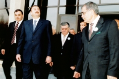 125